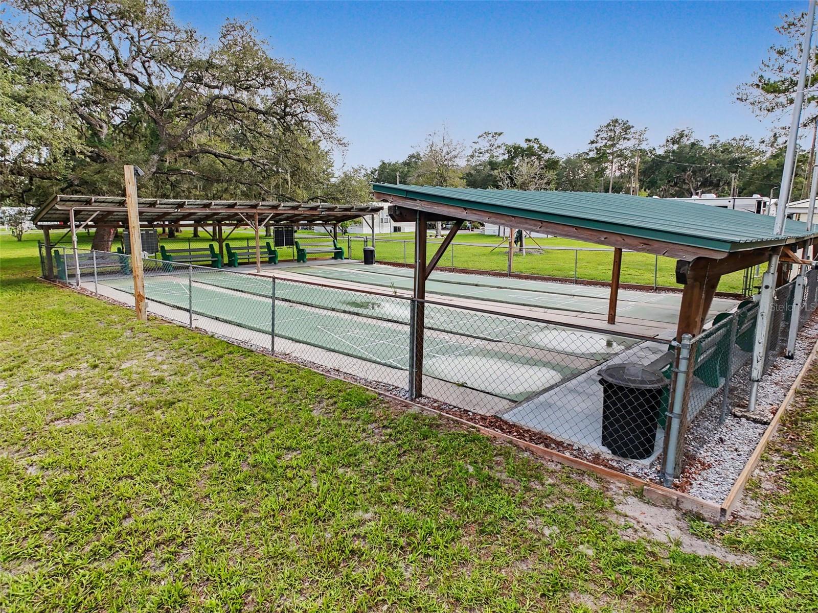 CAMPERS HOLIDAY - Residential
