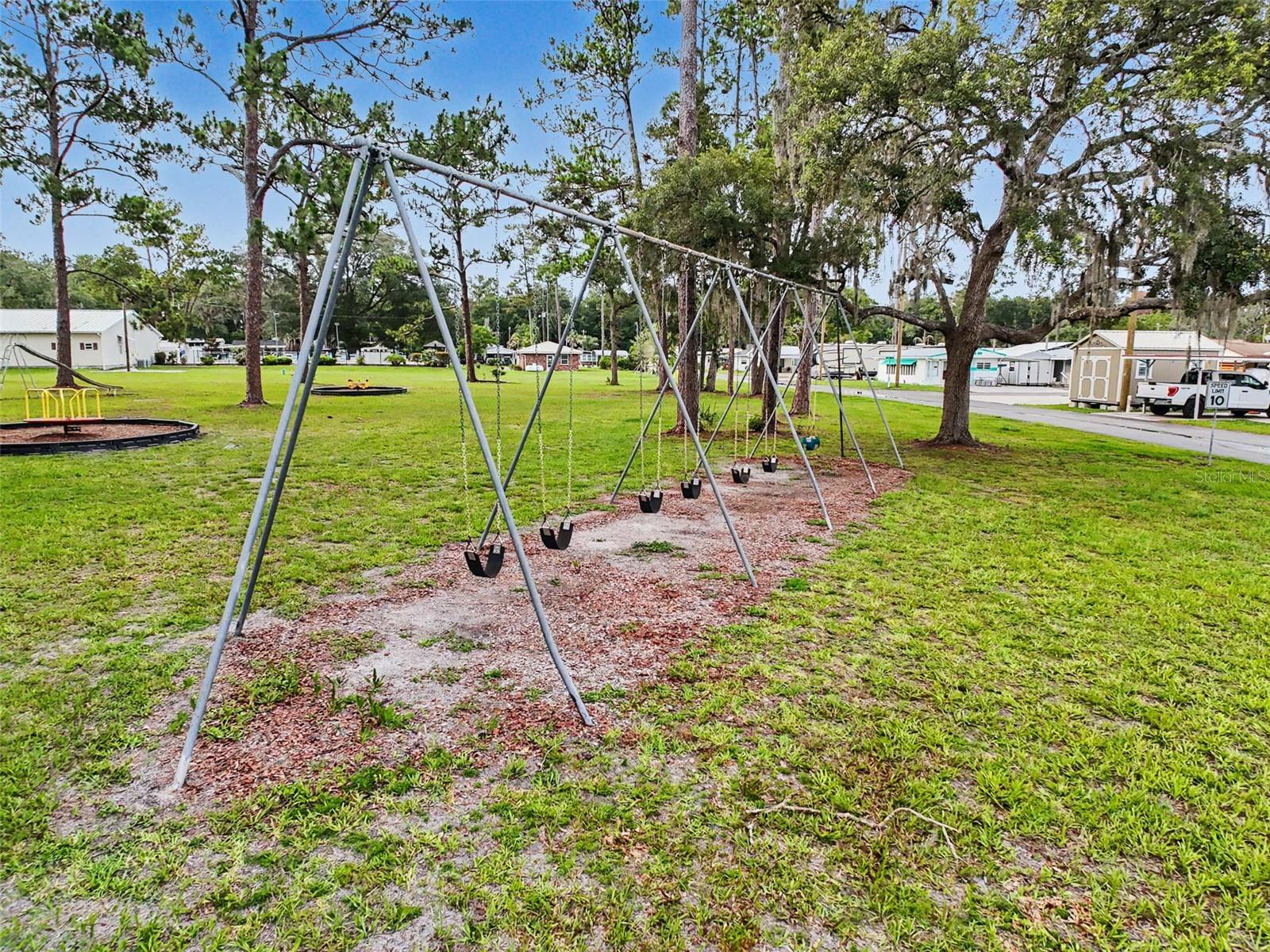 CAMPERS HOLIDAY - Residential