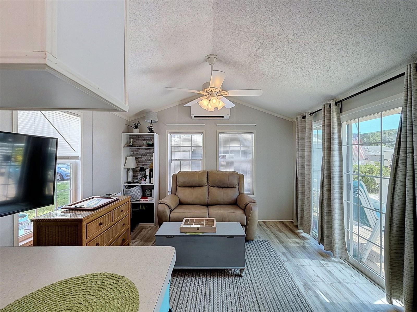 CAMPERS HOLIDAY - Residential