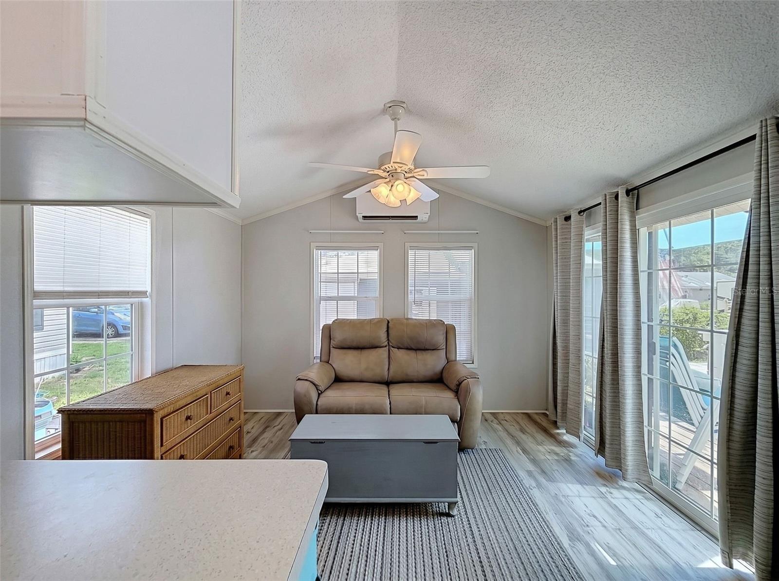 CAMPERS HOLIDAY - Residential