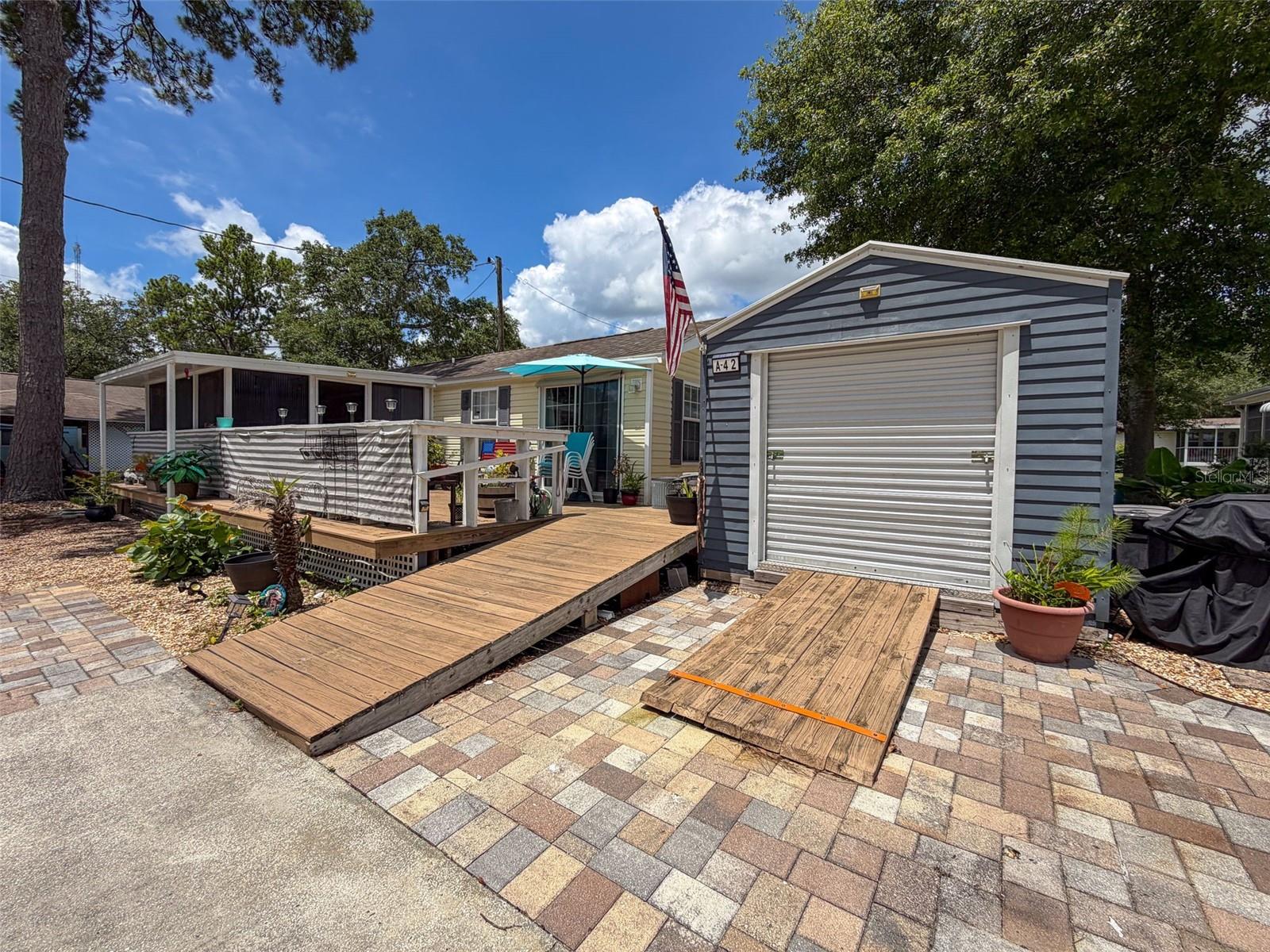 CAMPERS HOLIDAY - Residential