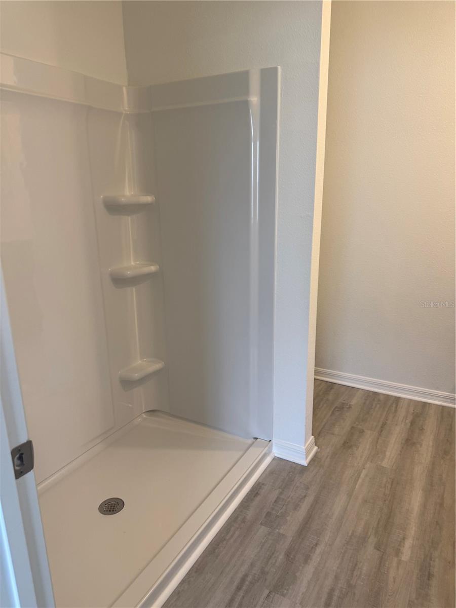 CASCADES PHASE 3 - Residential Lease