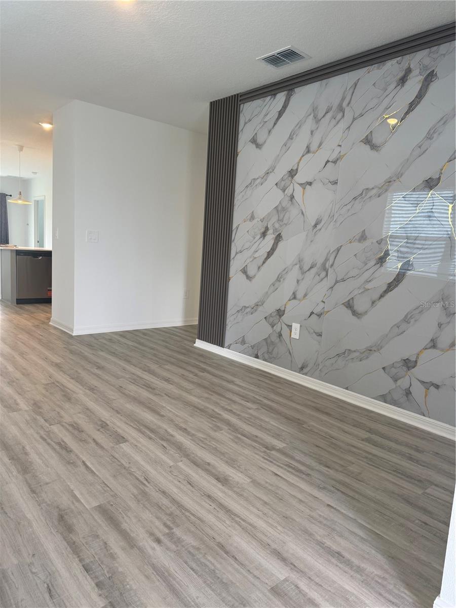 CASCADES PHASE 3 - Residential Lease