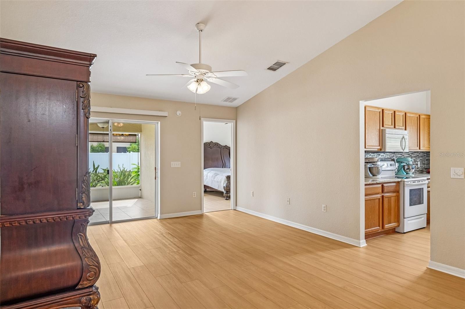 AYERSWORTH GLEN - Residential