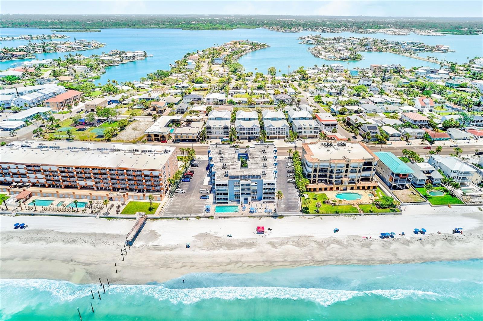 BREAKERS THE CONDO - Residential