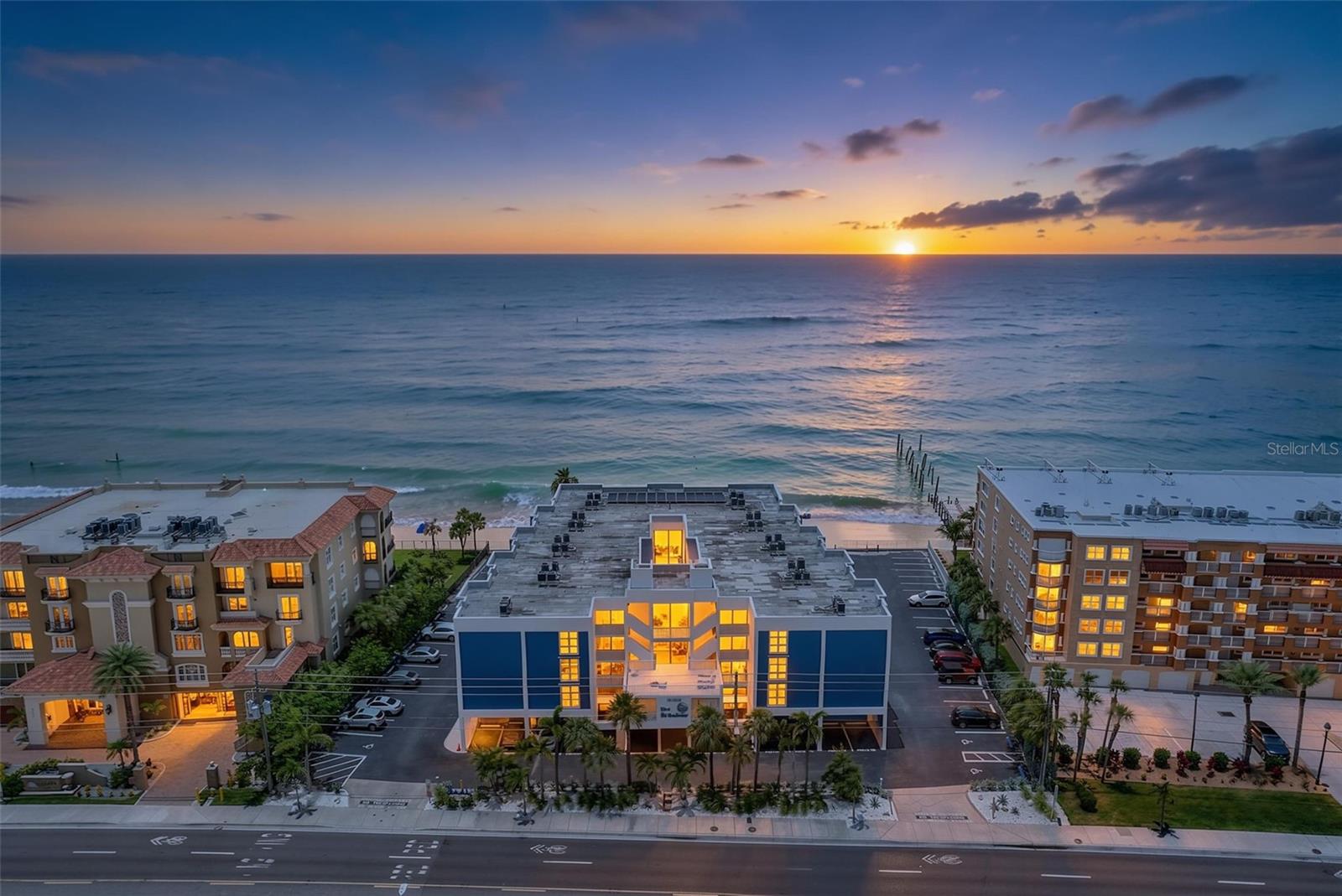 BREAKERS THE CONDO - Residential