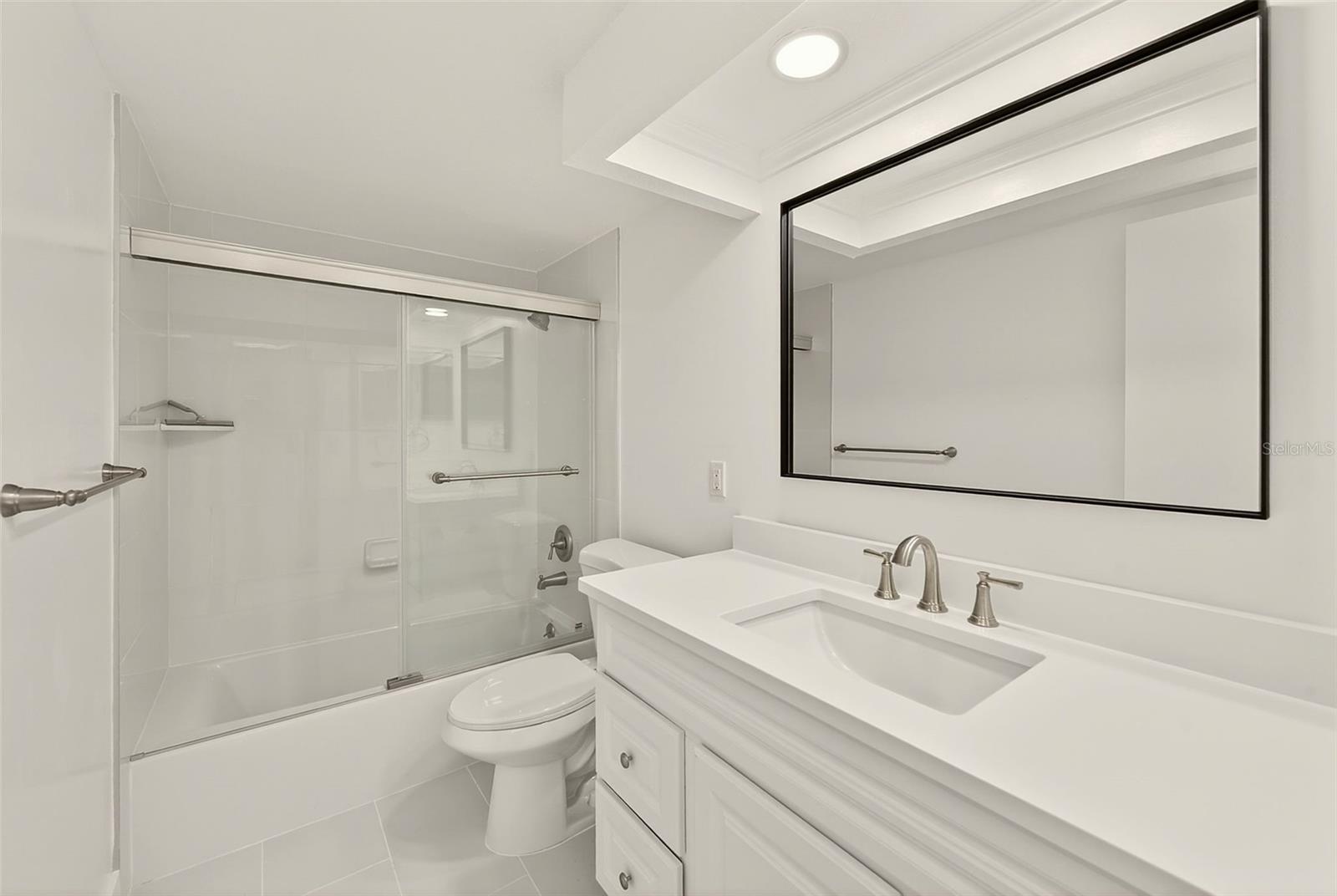 BREAKERS THE CONDO - Residential