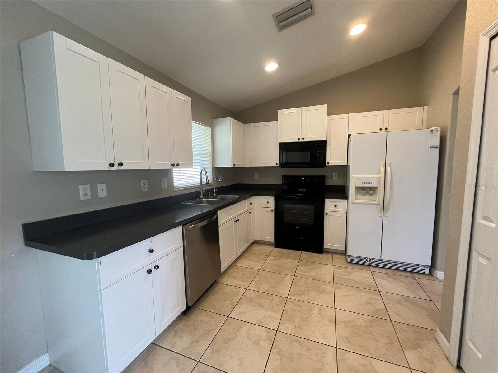 PORT CHARLOTTE SUB 11 - Residential Lease