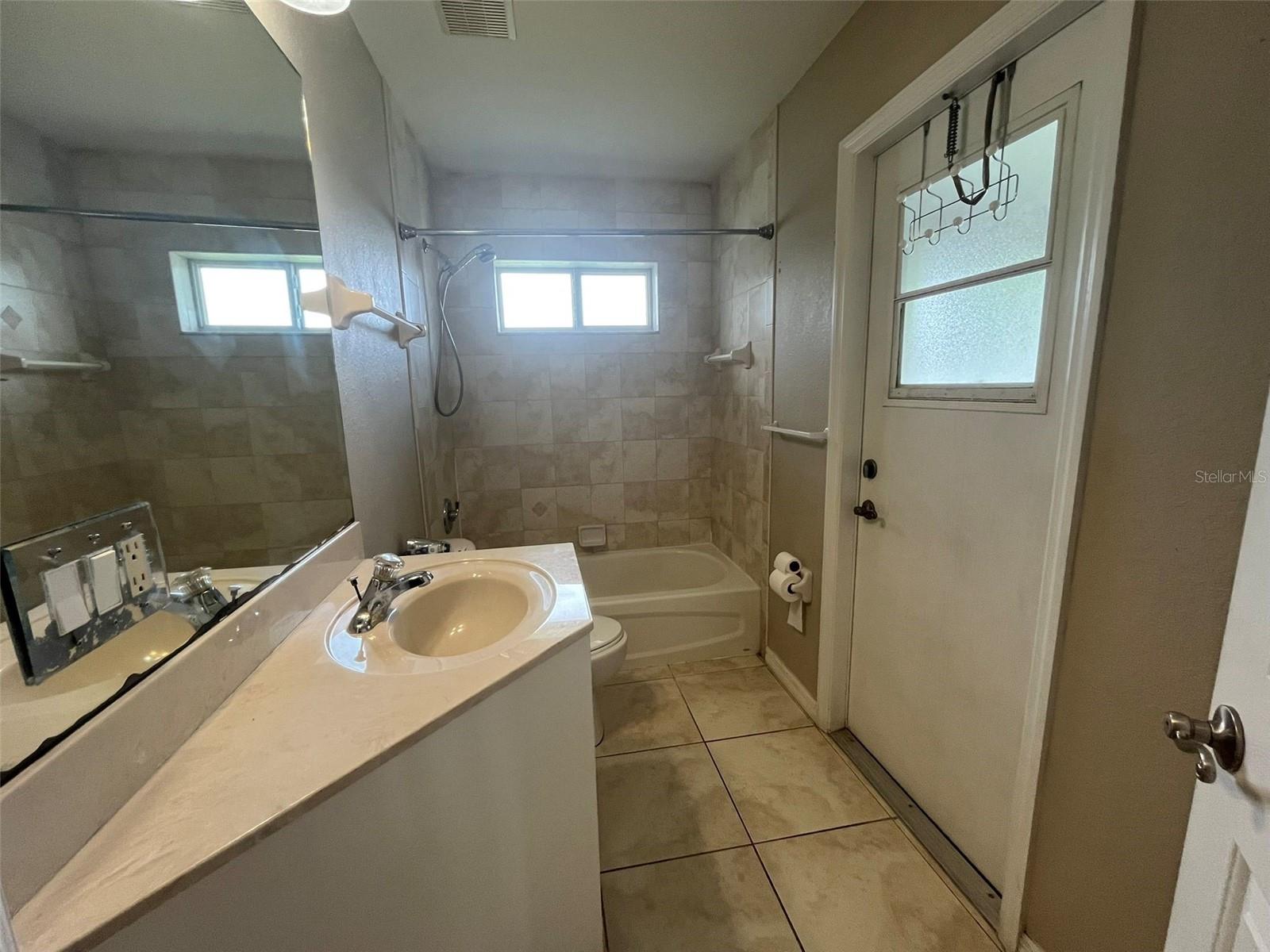 PORT CHARLOTTE SUB 11 - Residential Lease