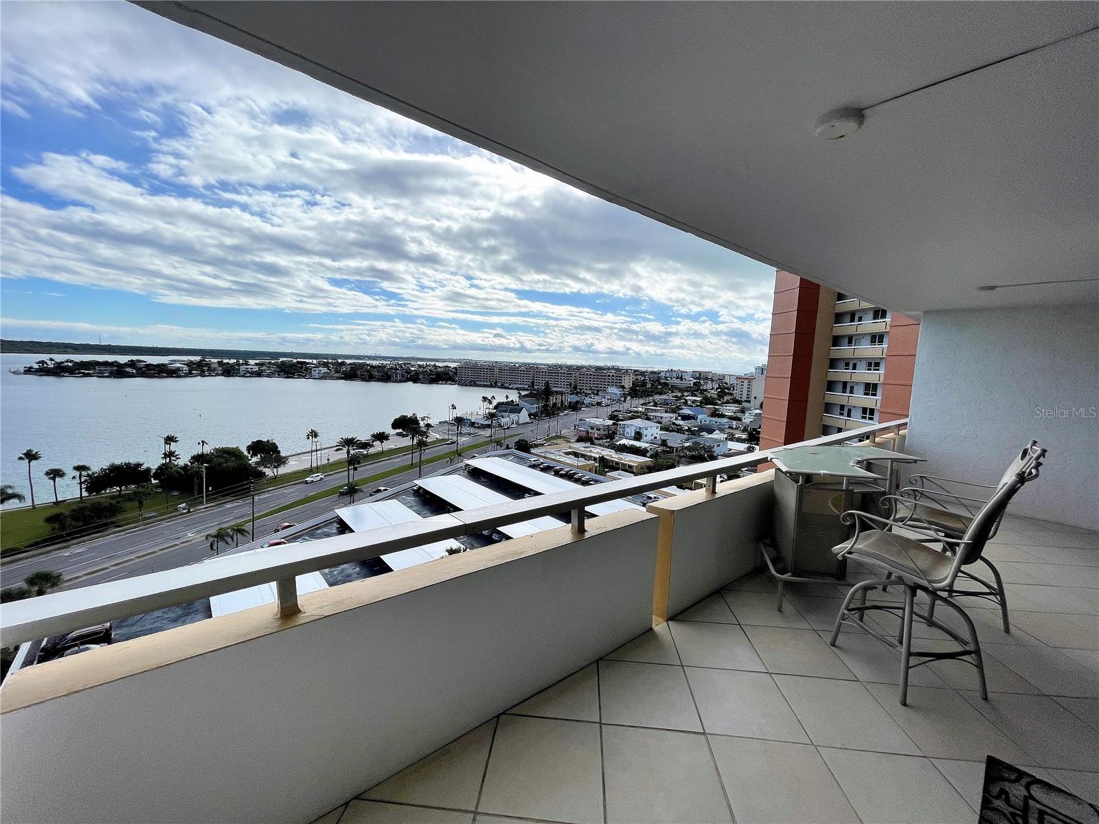 REDINGTON TOWERS BLDG 2 CONDO - Residential