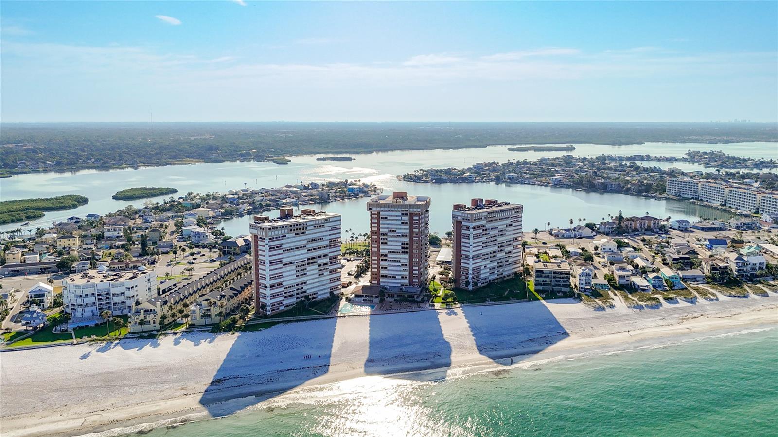 REDINGTON TOWERS BLDG 2 CONDO - Residential
