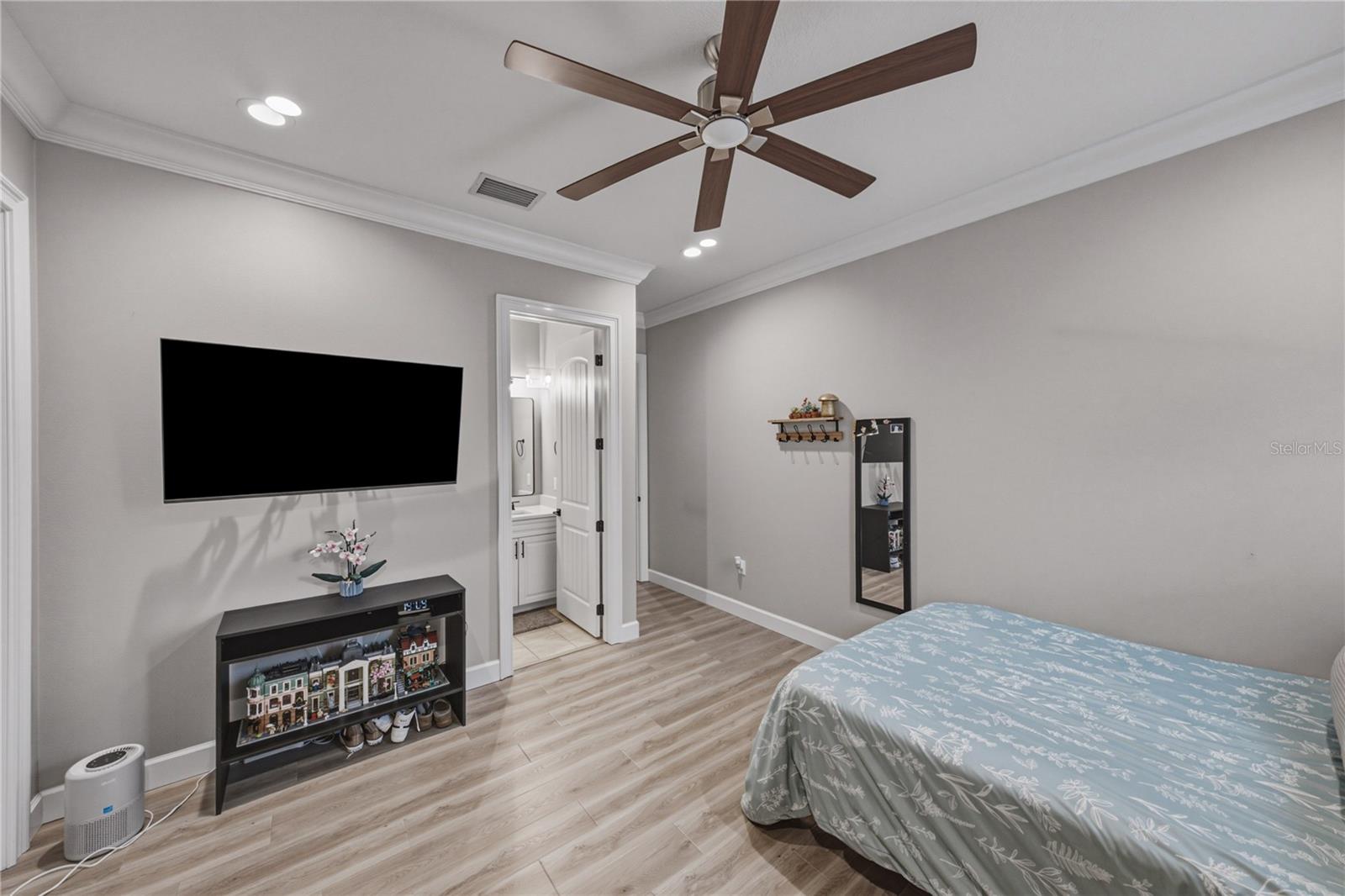 KUMQUAT LANDING - Residential