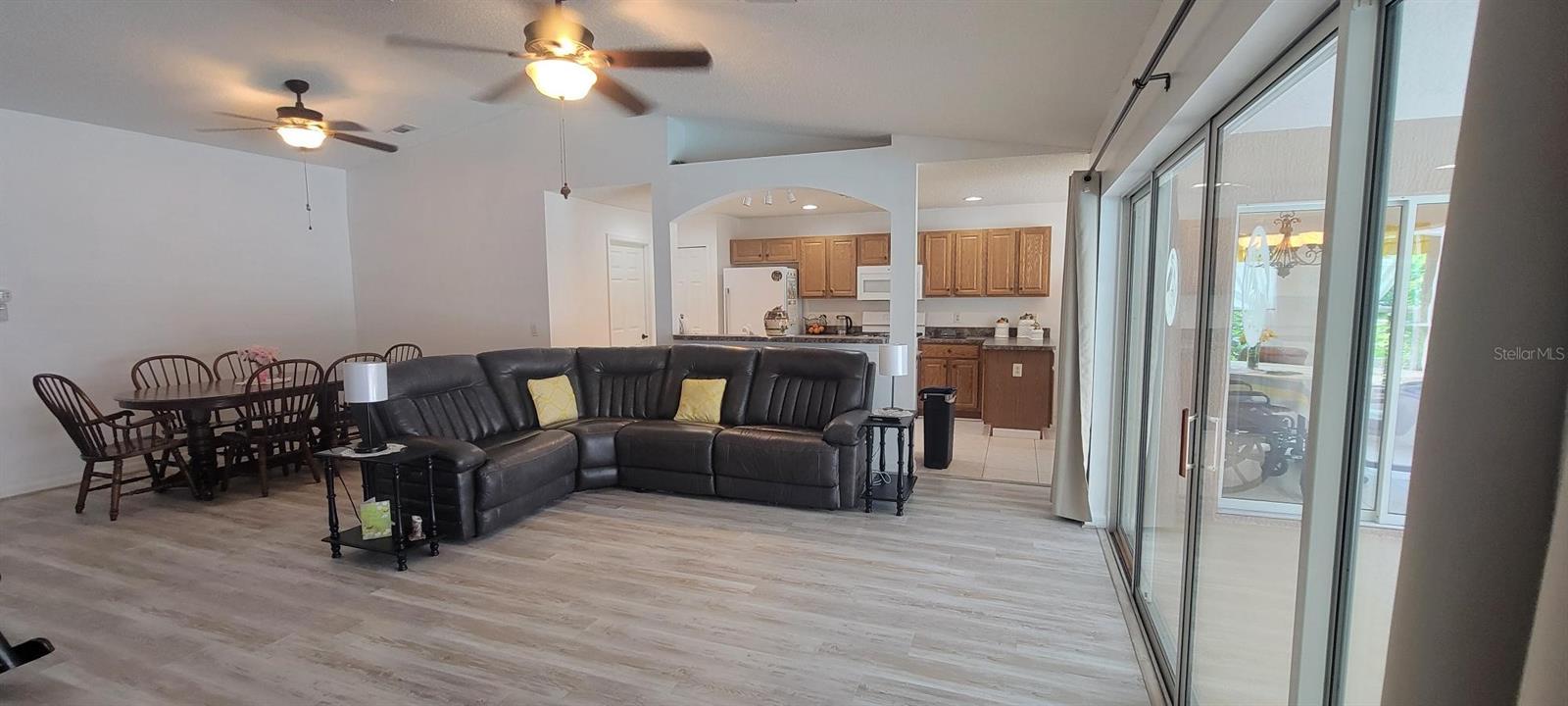 SUMMEGLEN PH 01 - Residential