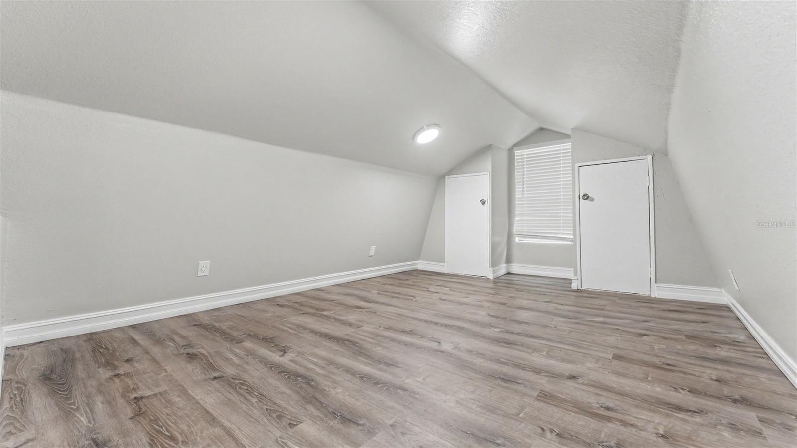 MARIANA WOODS - Residential