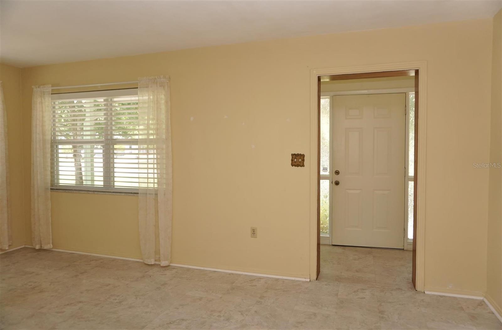 TROPIC TERRACE - Residential