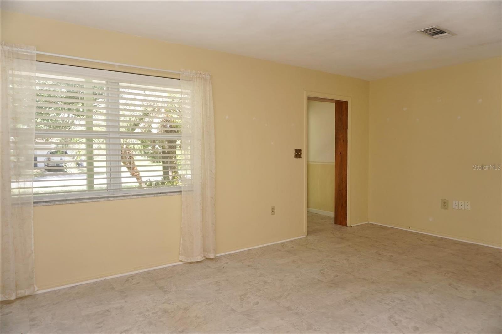 TROPIC TERRACE - Residential
