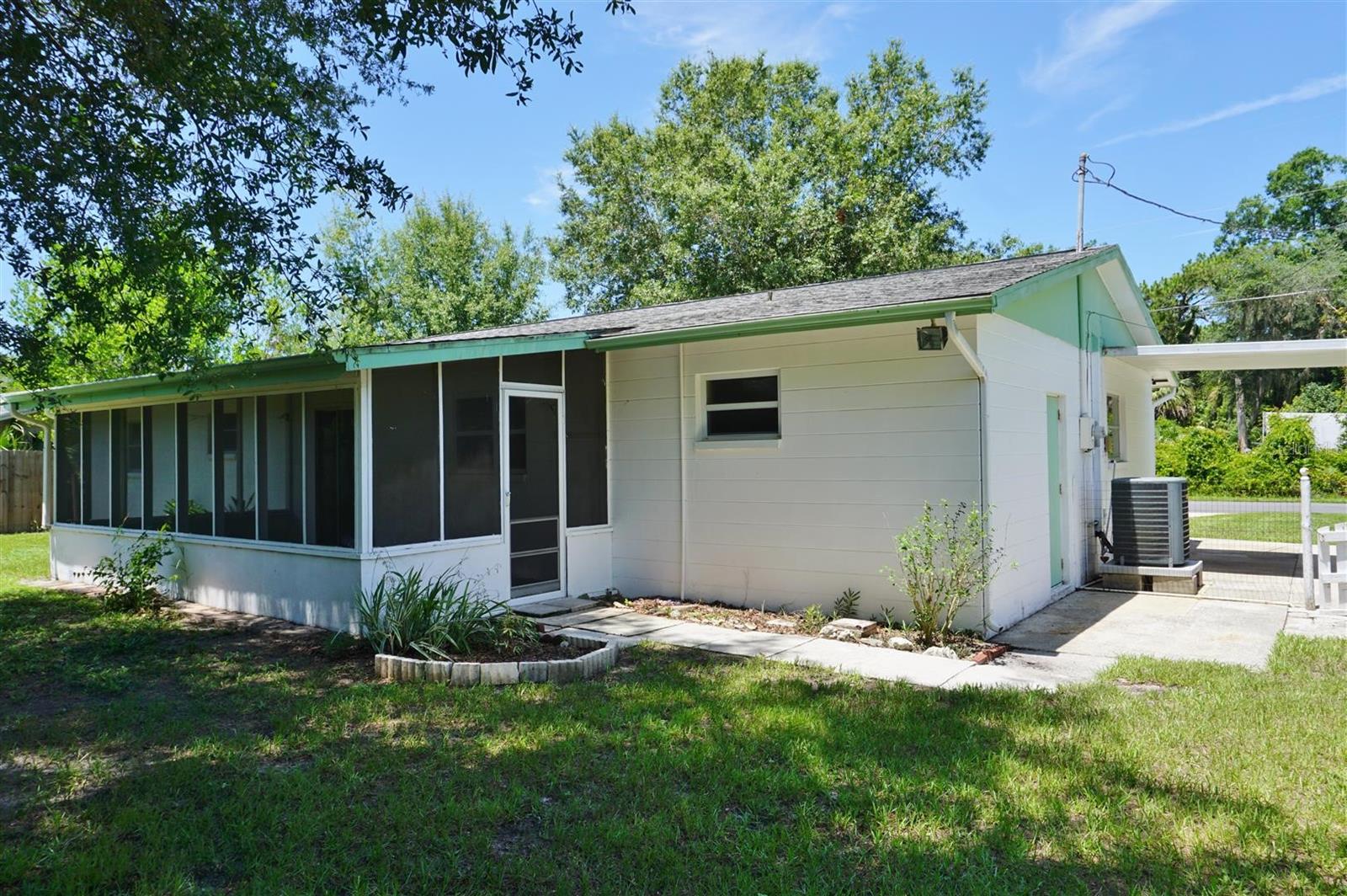 TROPIC TERRACE - Residential