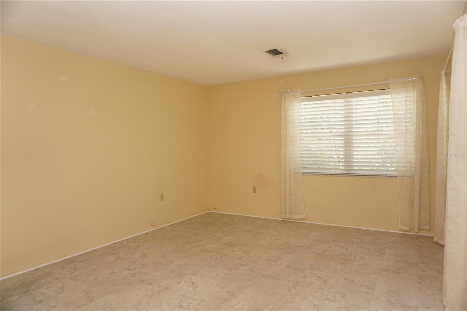 TROPIC TERRACE - Residential
