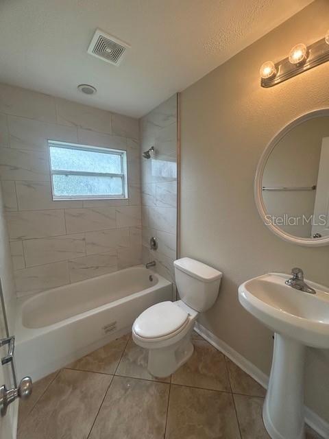 COUNTRY CLUB MANOR UNIT 1 - Residential Lease