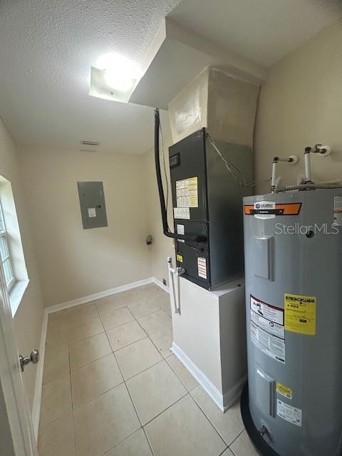 COUNTRY CLUB MANOR UNIT 1 - Residential Lease