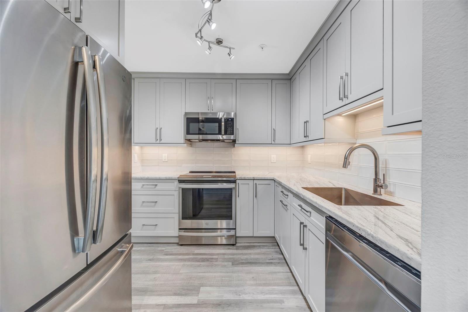 345 BAYSHORE A CONDO - Residential