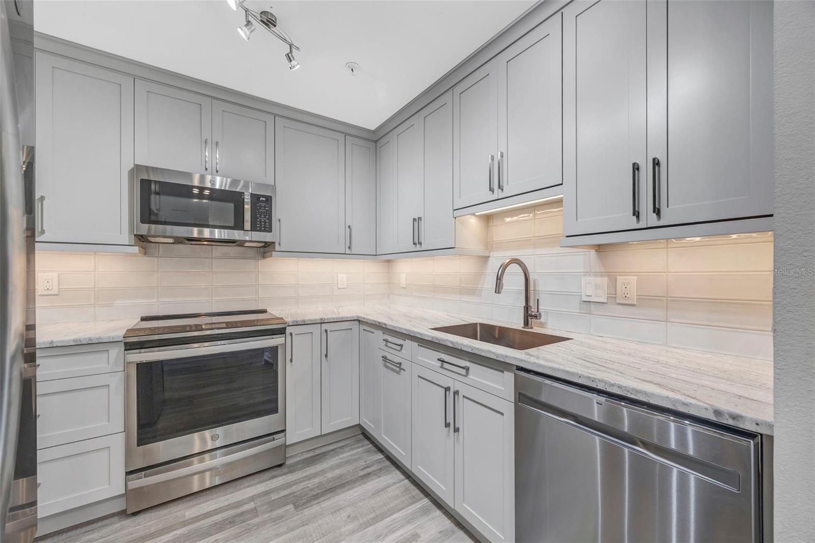 345 BAYSHORE A CONDO - Residential