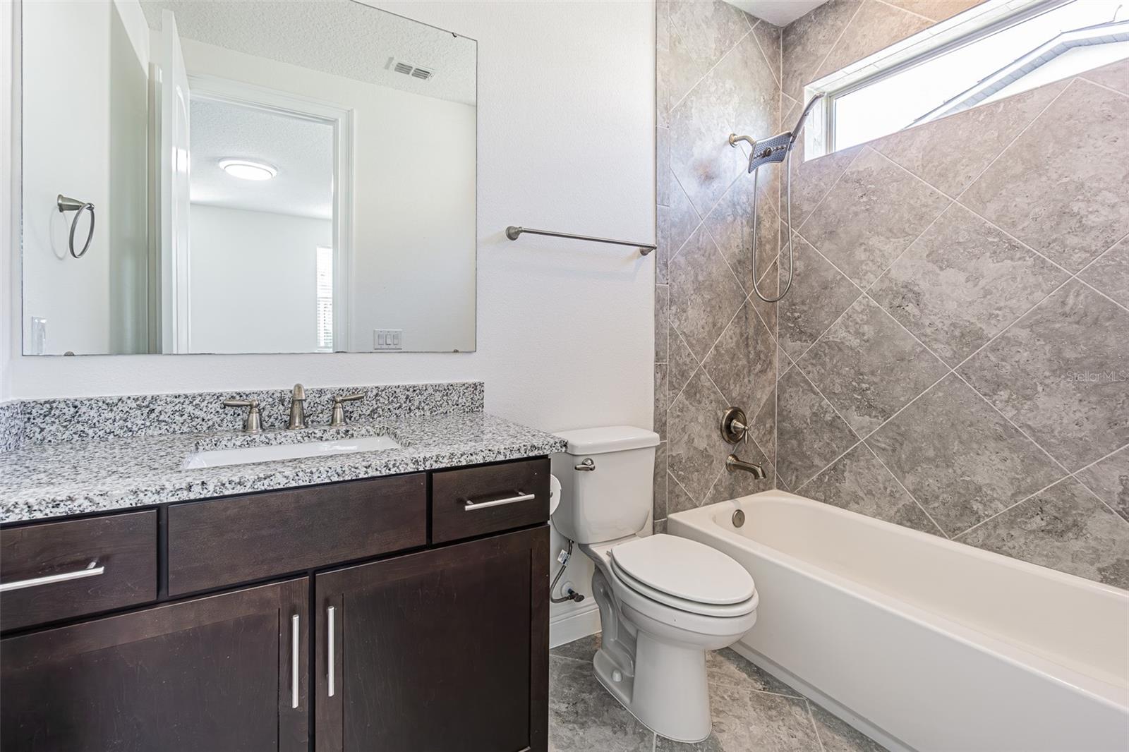 CANOPY OAKS PH 1 - Residential