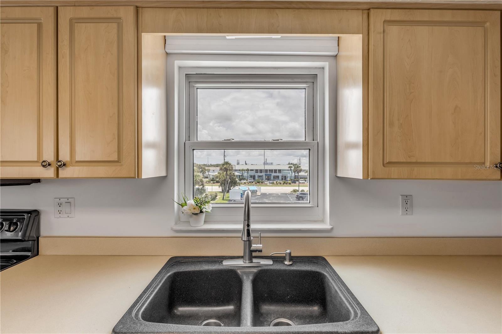PONCE DE LEON TOWERS CONDO - Residential