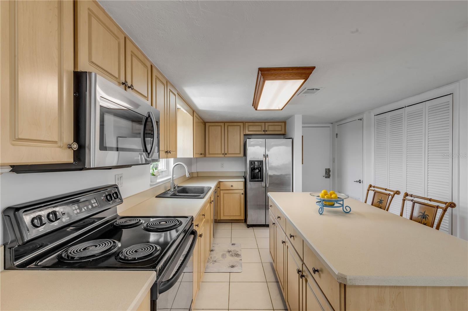 PONCE DE LEON TOWERS CONDO - Residential