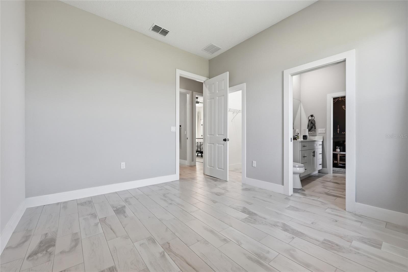 ROLLING HILLS ESTATES UN 5 - Residential