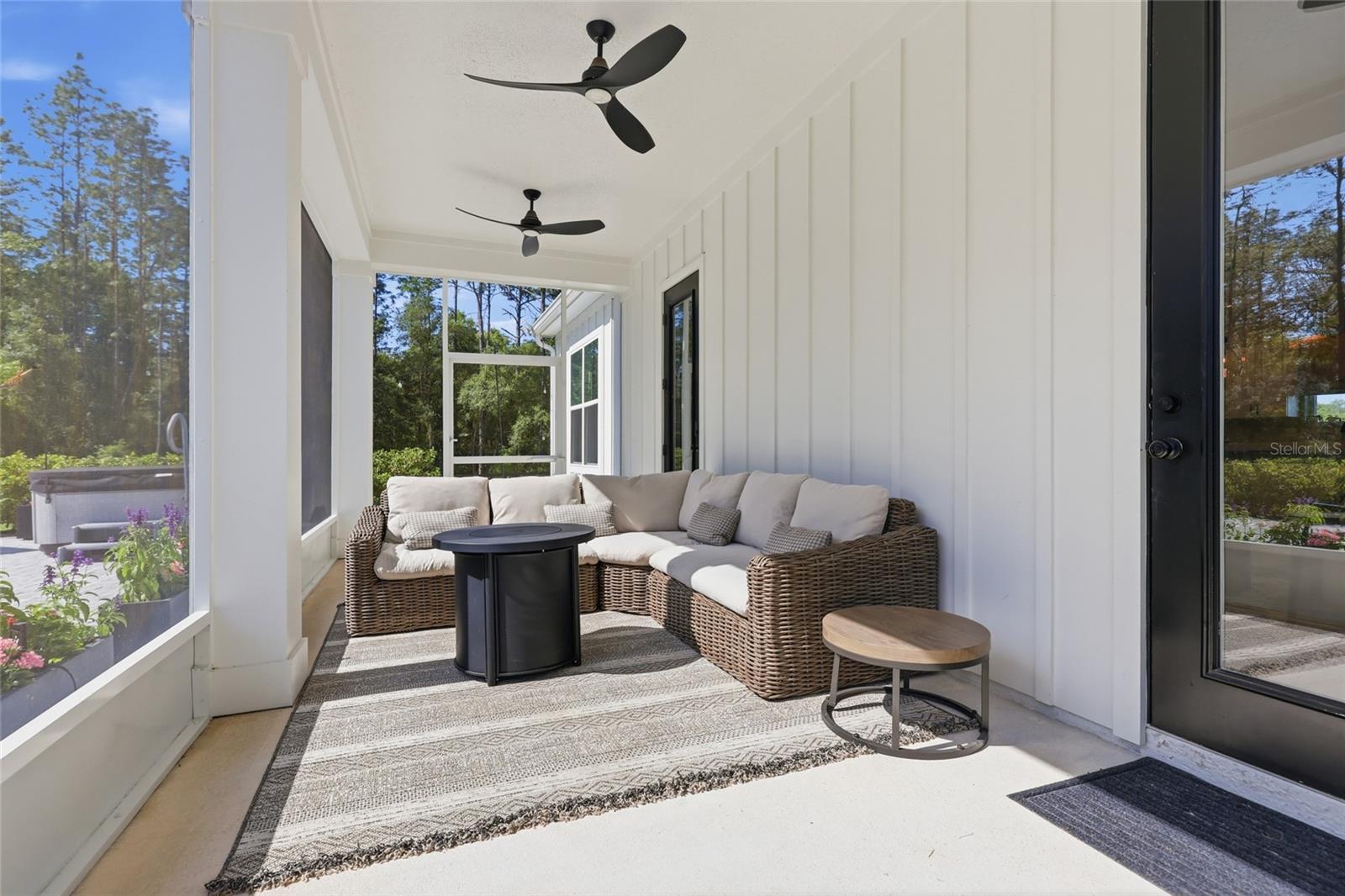 ROLLING HILLS ESTATES UN 5 - Residential