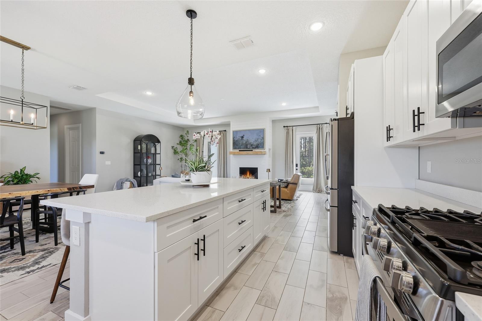 ROLLING HILLS ESTATES UN 5 - Residential