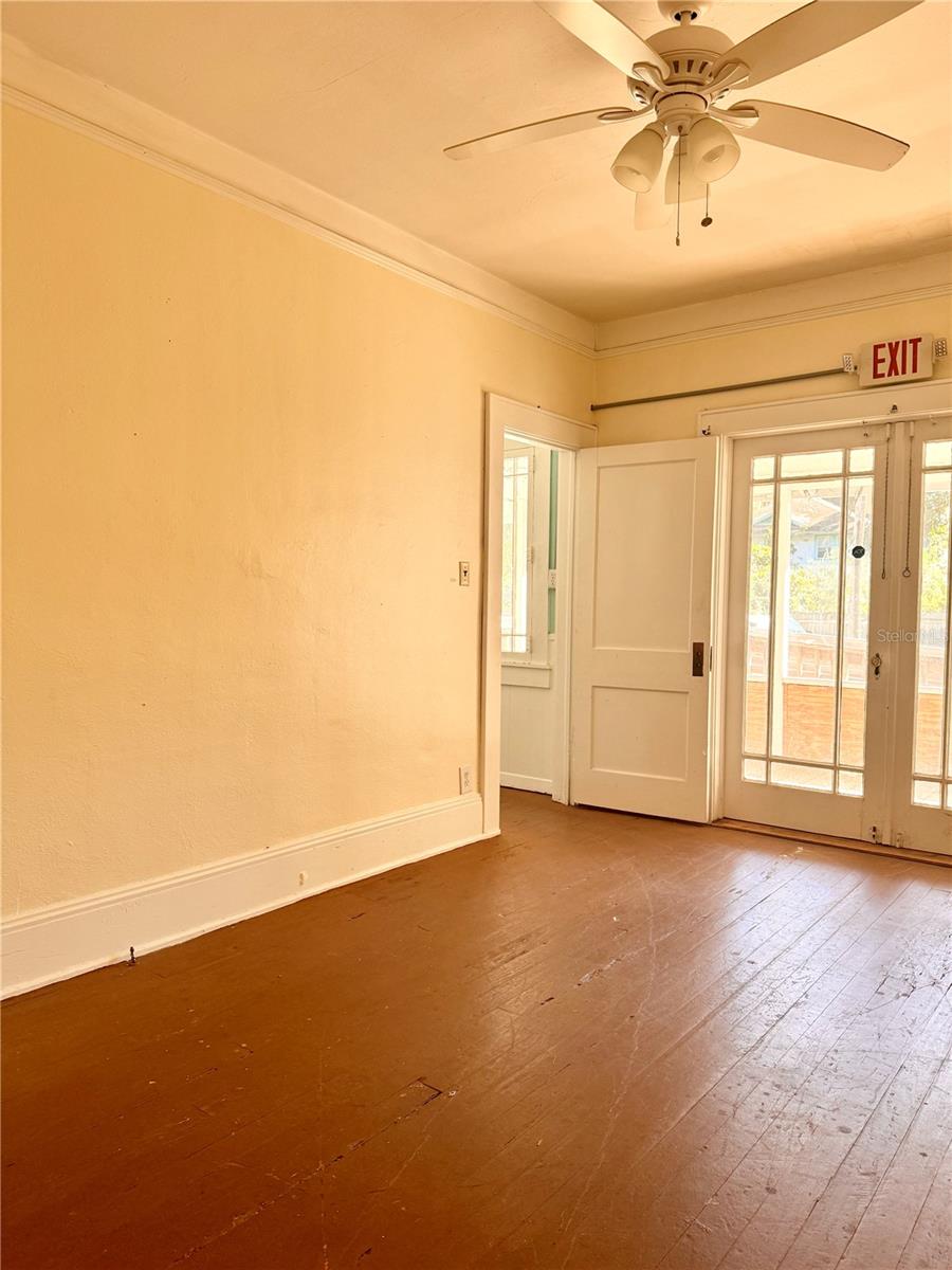 PARKSIDE - Commercial Sale