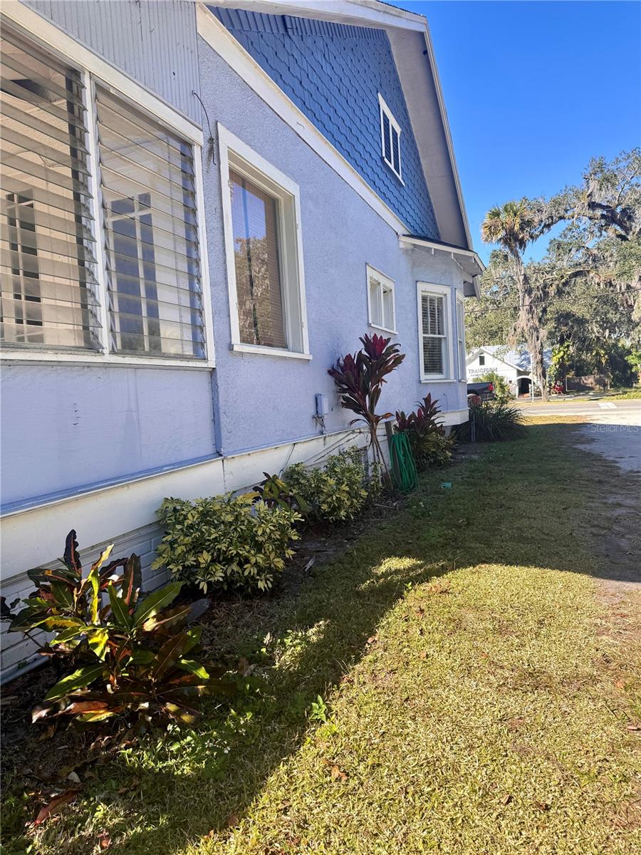 PARKSIDE - Commercial Sale