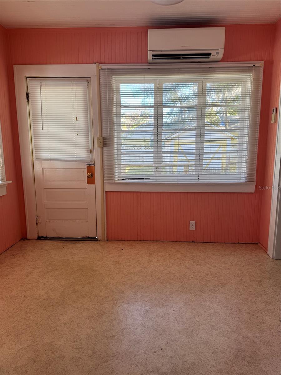PARKSIDE - Commercial Sale