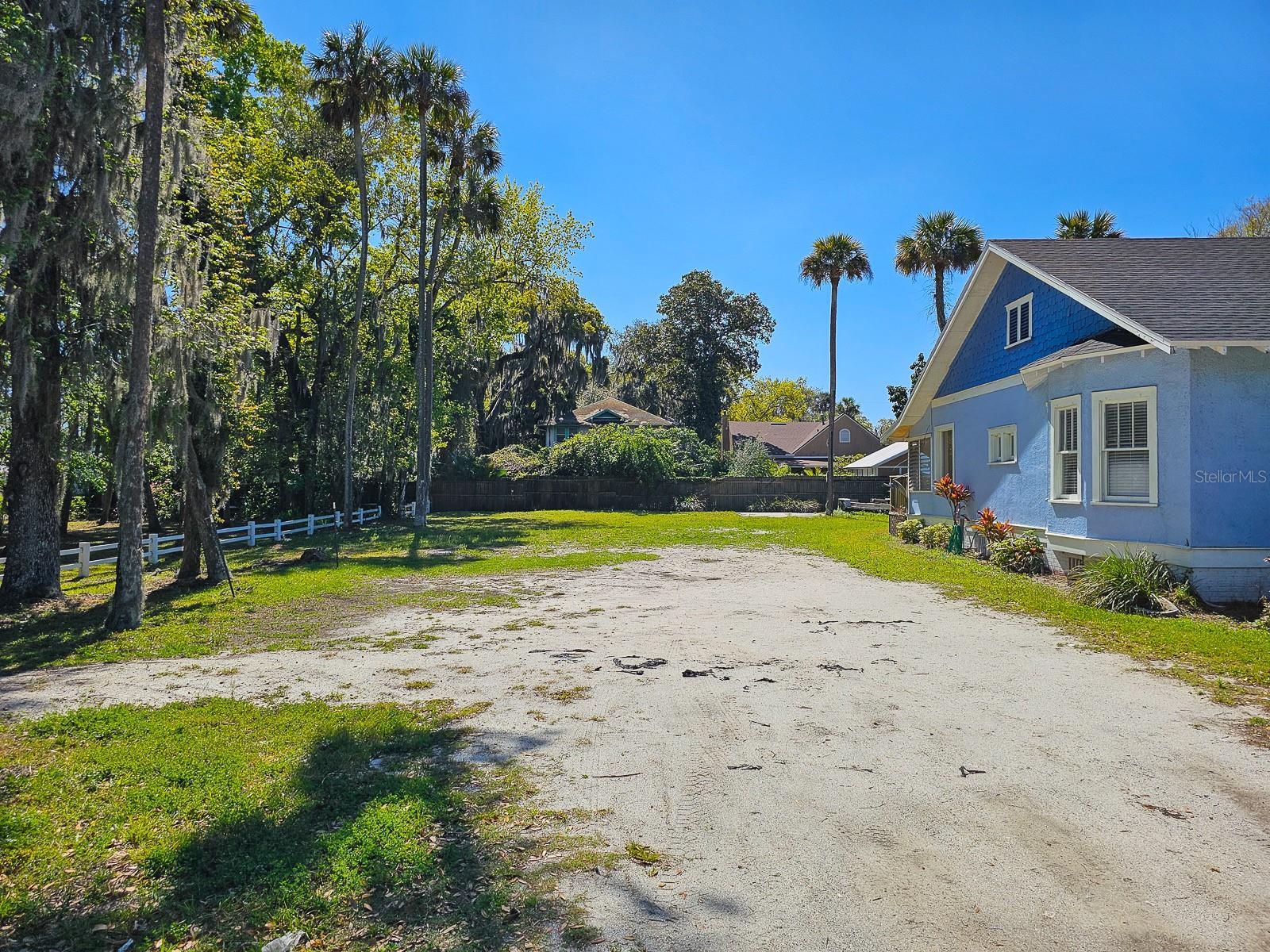 PARKSIDE - Commercial Sale
