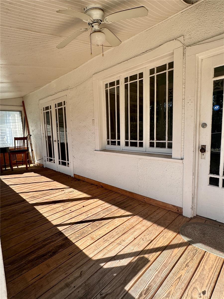 PARKSIDE - Commercial Sale
