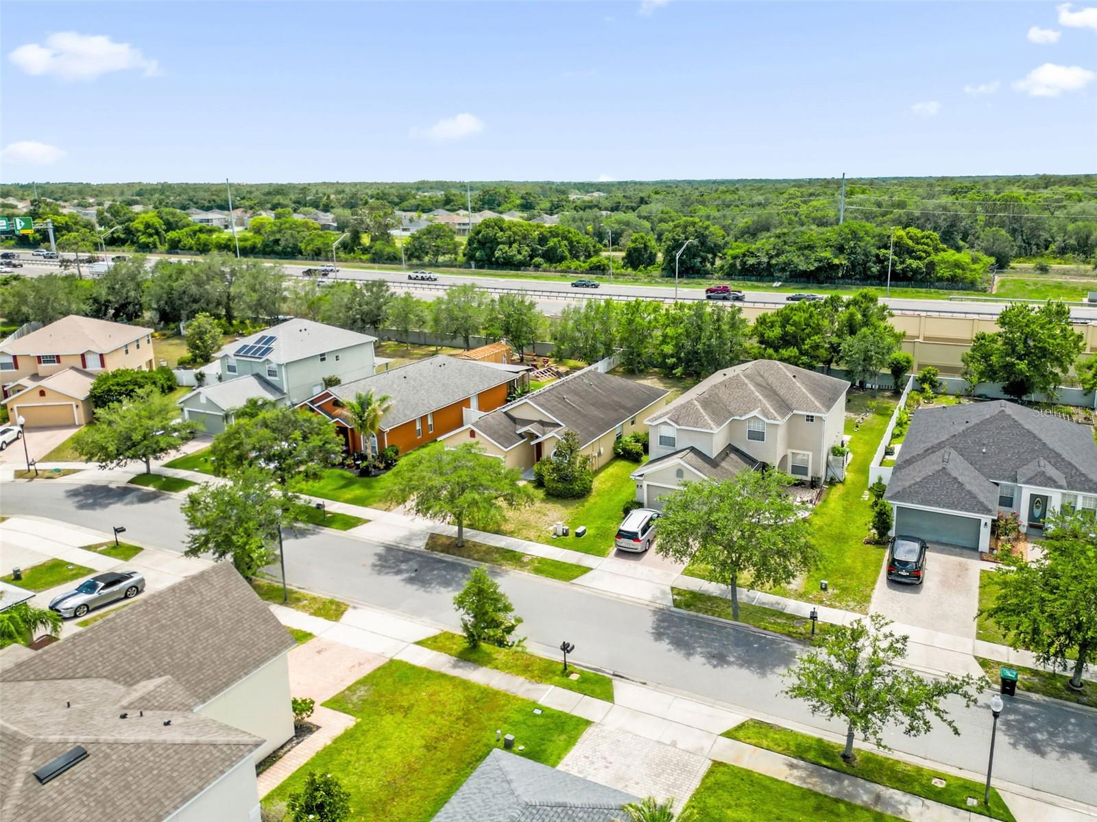 VICTORIA LNDGS - Residential