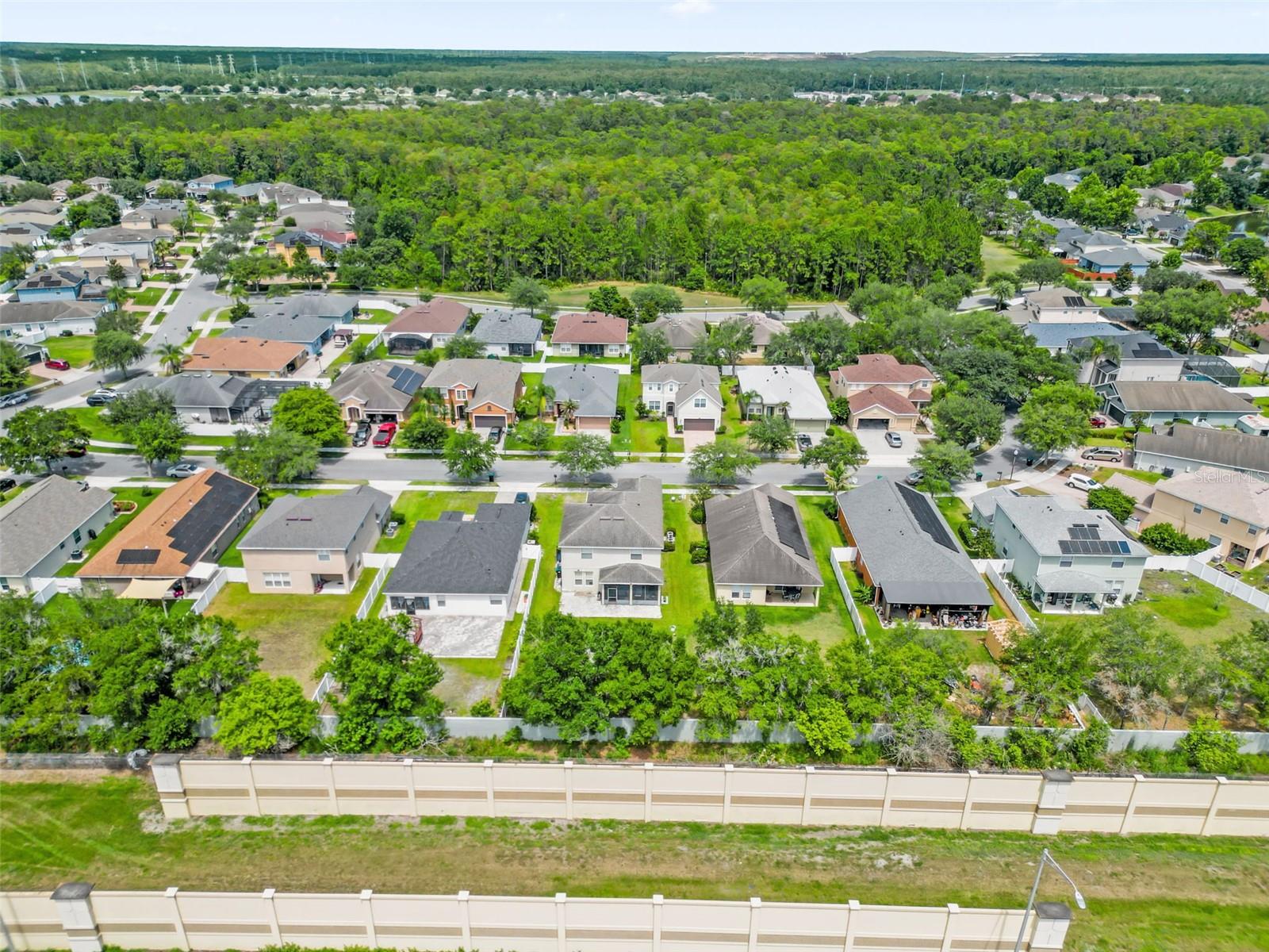 VICTORIA LNDGS - Residential