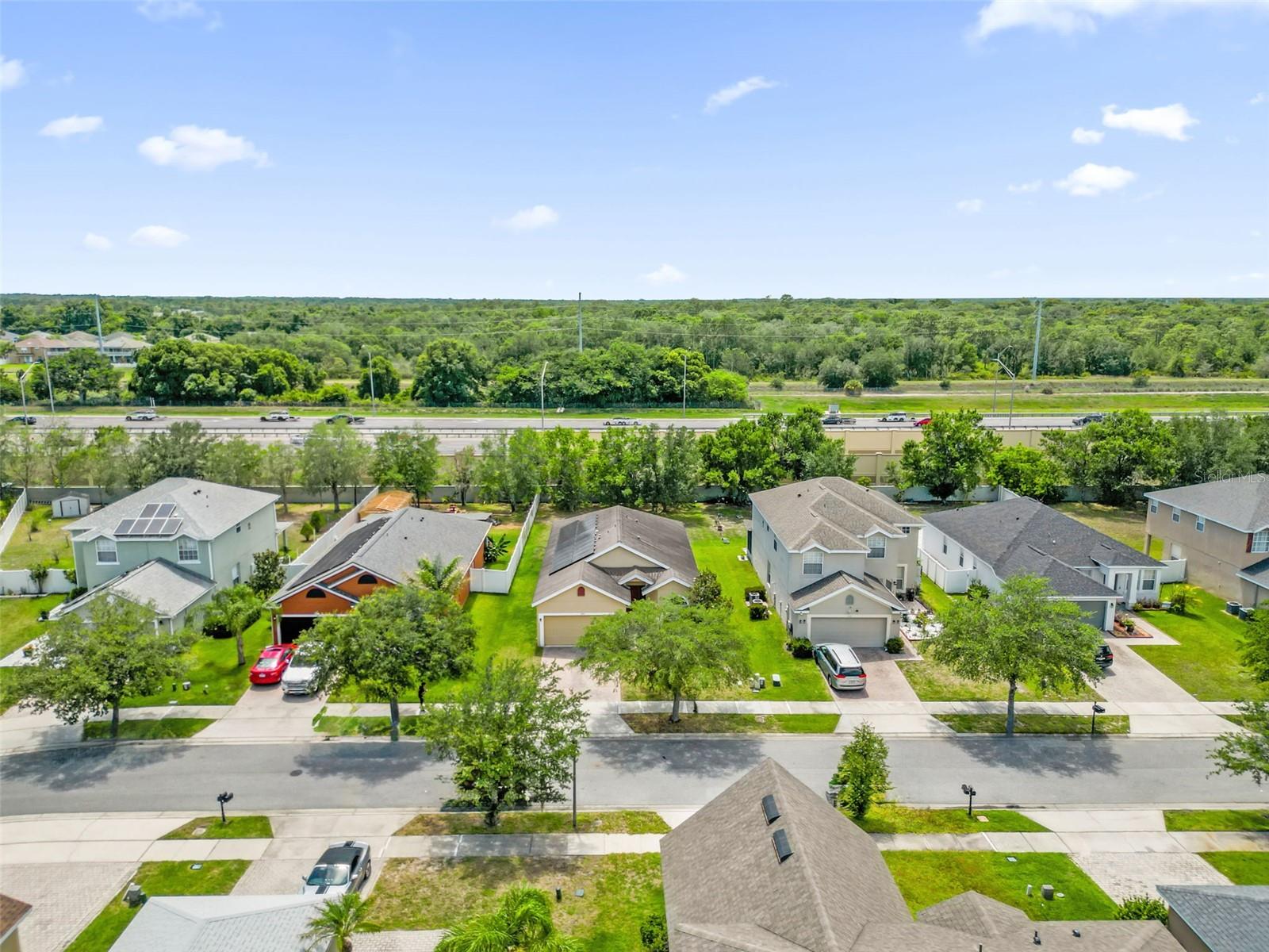 VICTORIA LNDGS - Residential