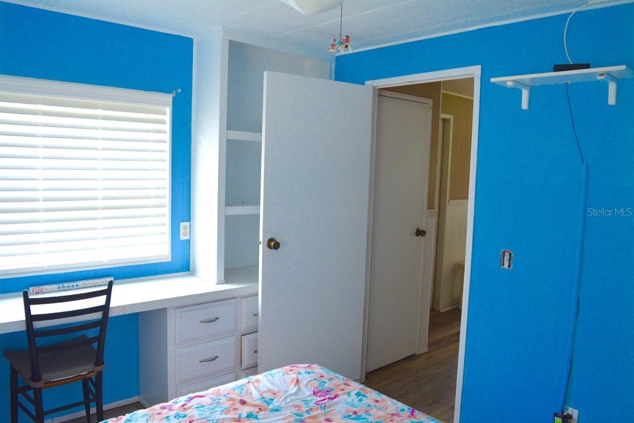 TAMIAMI MOBILE VILLAGE - Residential
