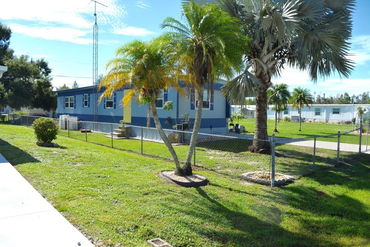 TAMIAMI MOBILE VILLAGE - Residential