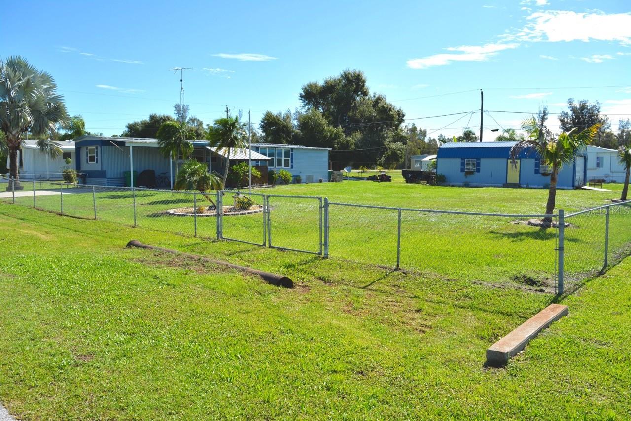 TAMIAMI MOBILE VILLAGE - Residential