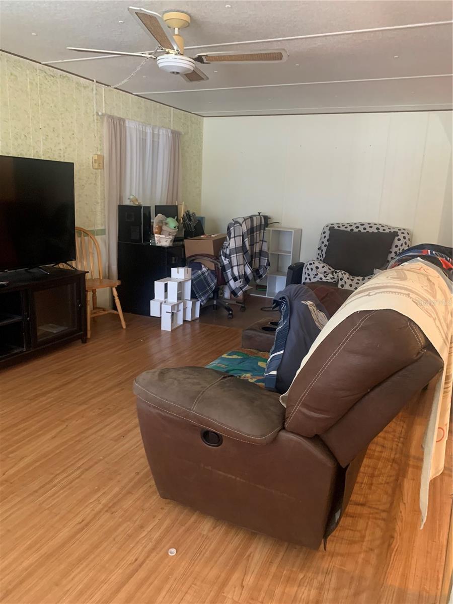 BROOKRIDGE COMMUNITY UNIT 1 BLK 19 LOTS 5 & 6 - Residential