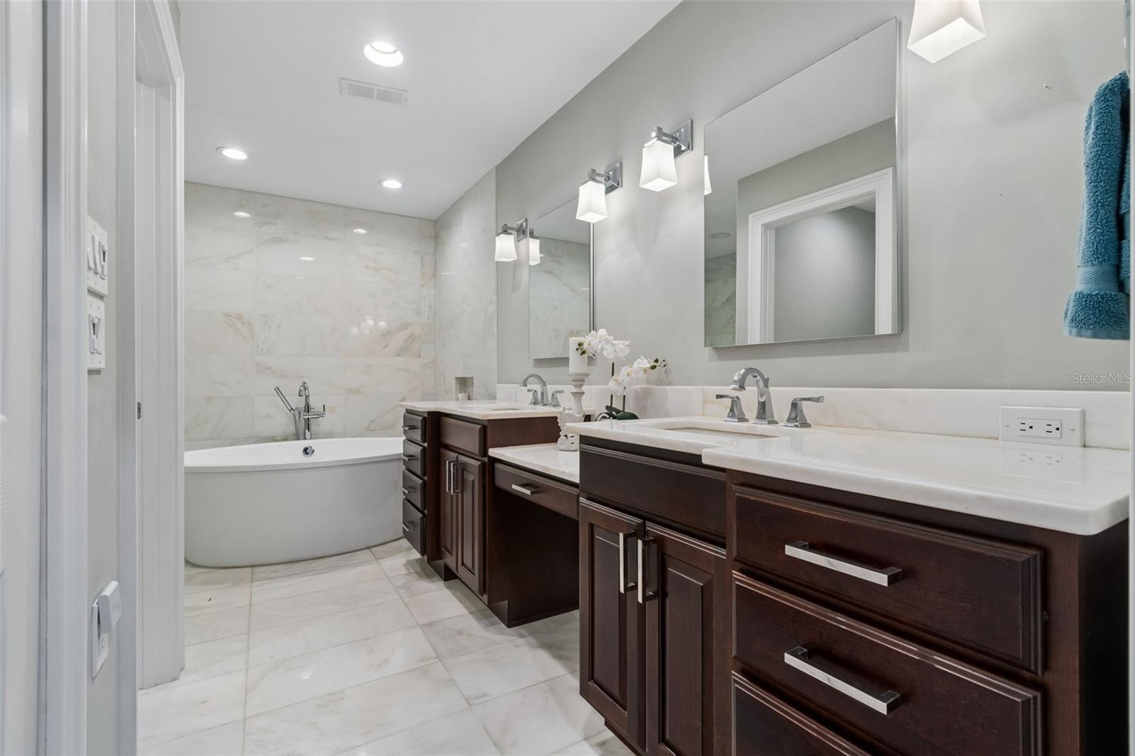 PLACIDO BAYOU - Residential