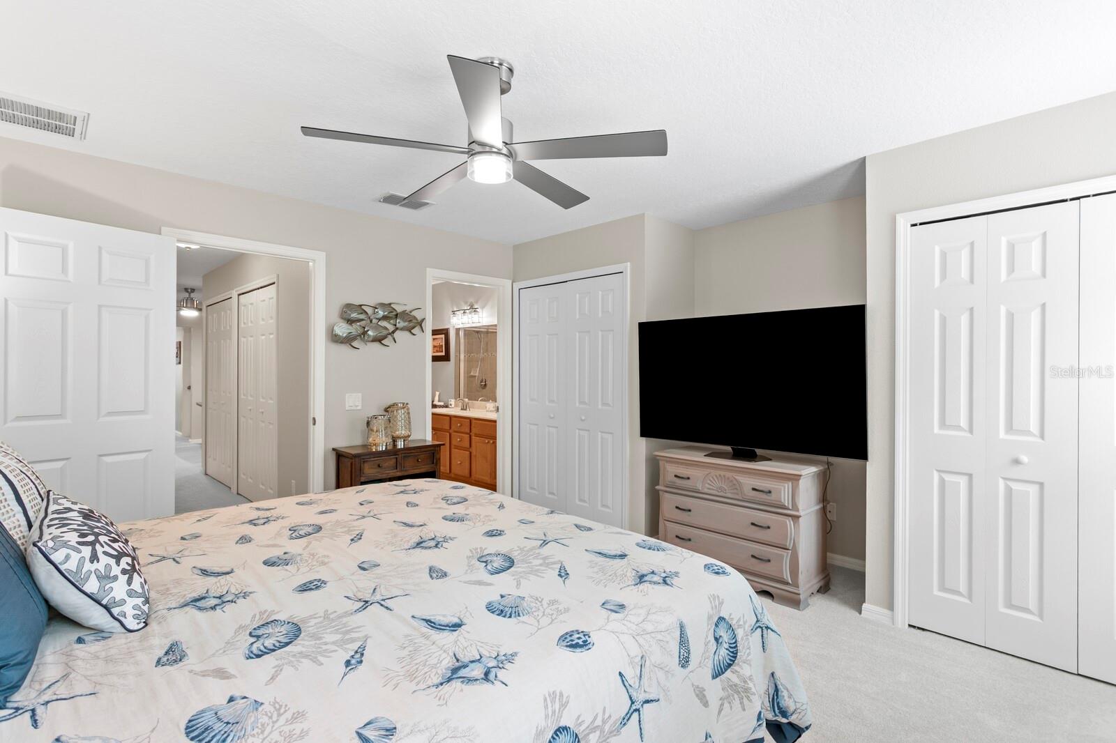 SOUTH HAMPTON - Residential