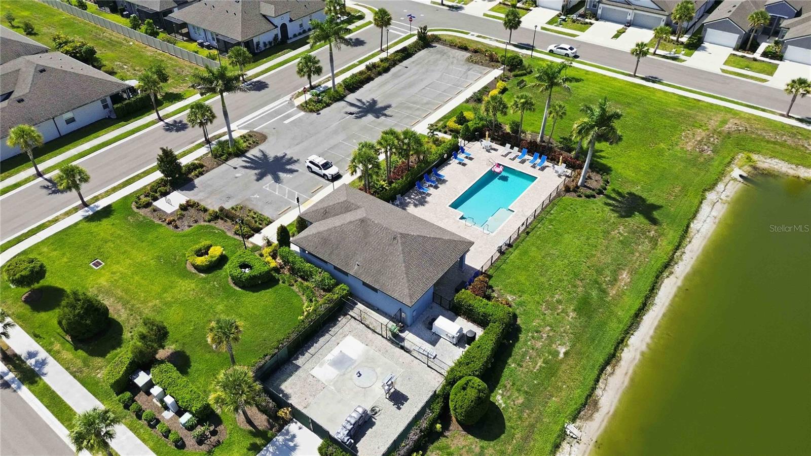 AMBERLY PH II - Residential Lease