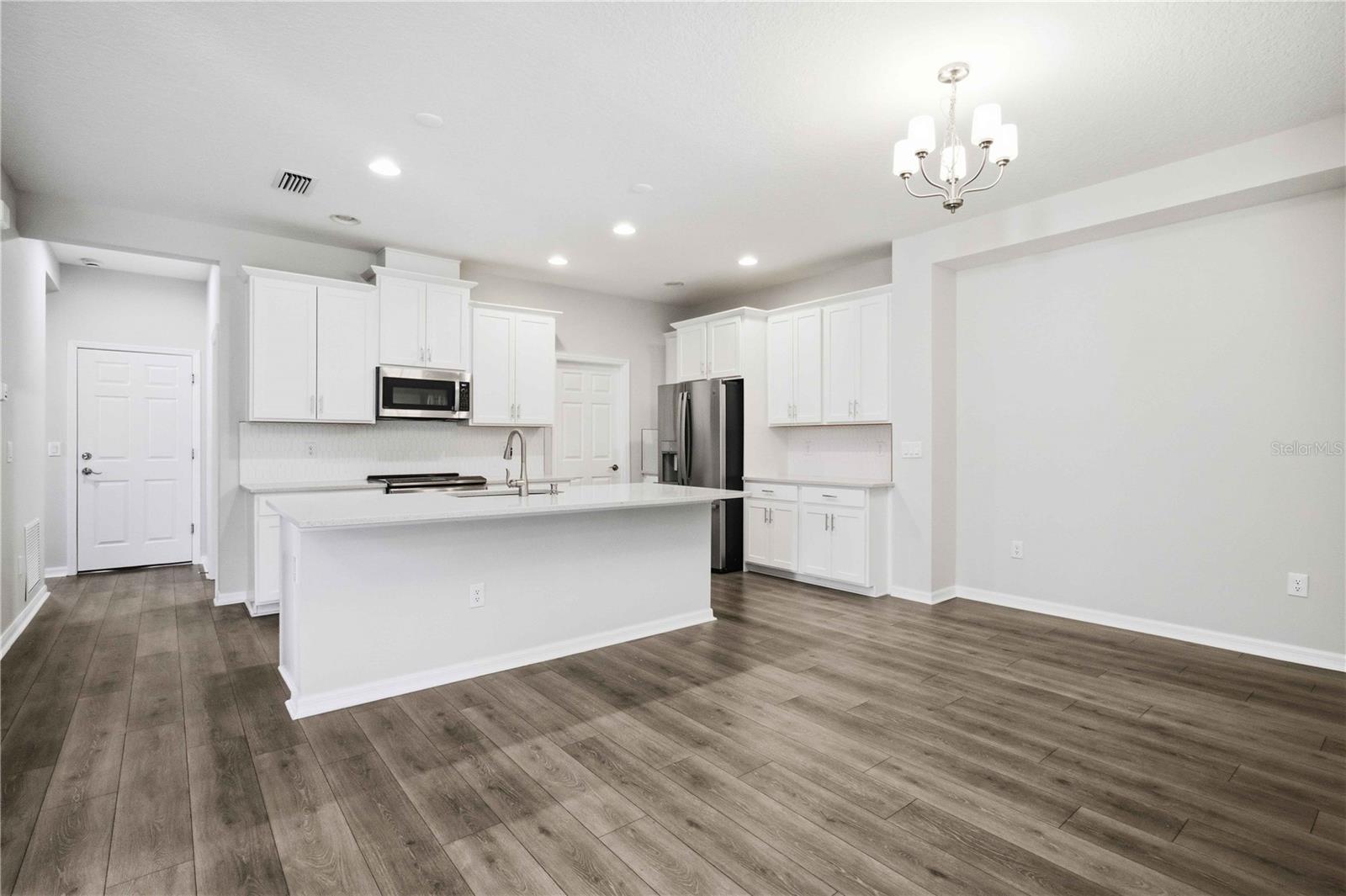 AMBERLY PH II - Residential Lease