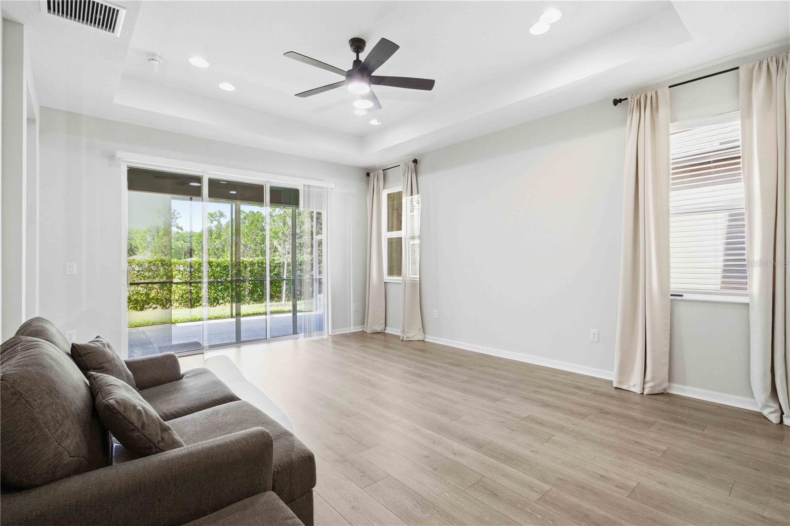 AMBERLY PH II - Residential Lease