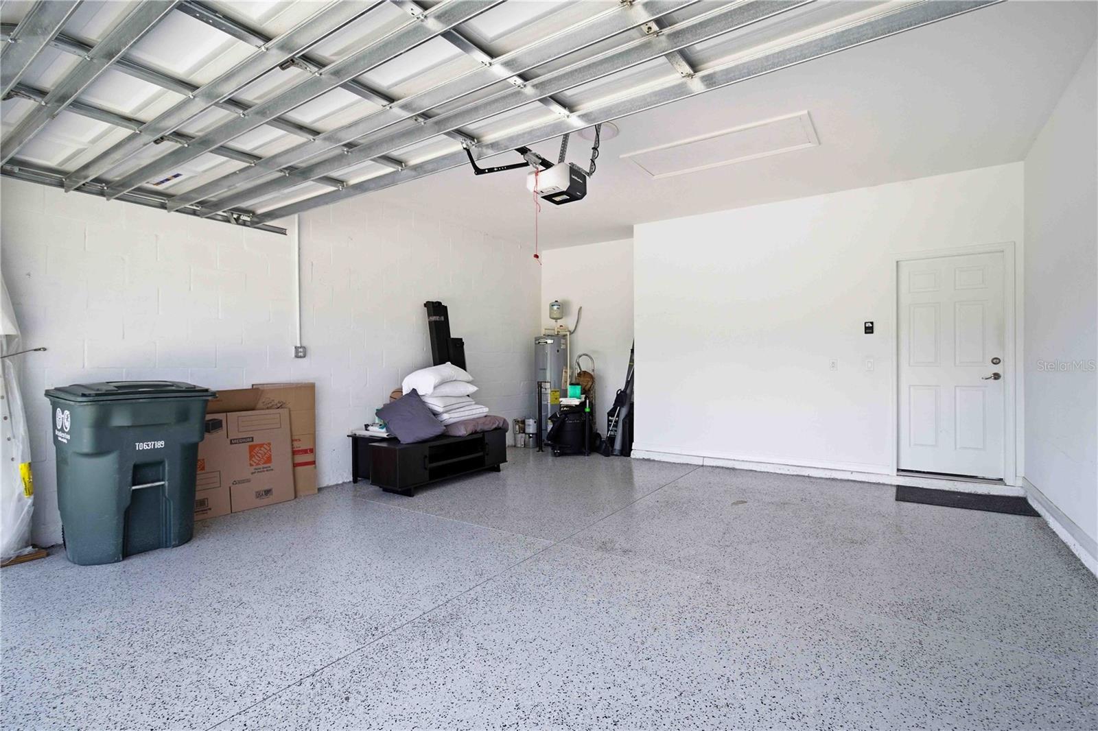 AMBERLY PH II - Residential Lease
